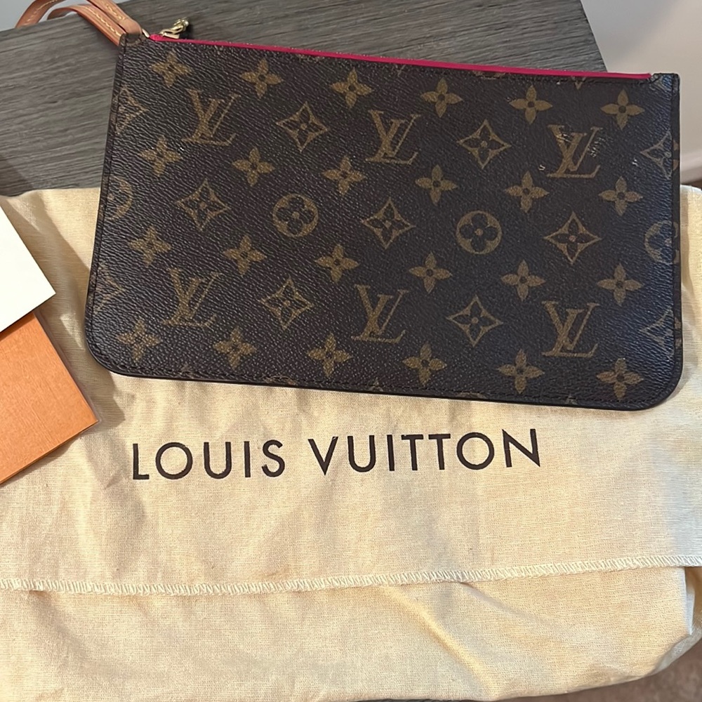 Authentic Neverfull GM Louis Vuitton Pouchette